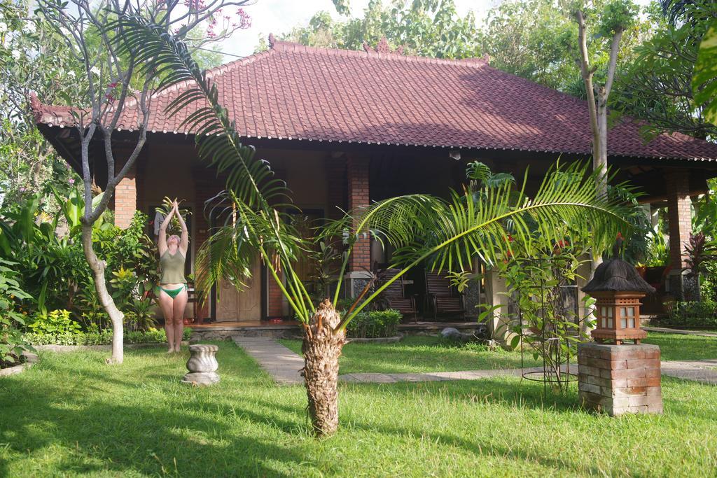 Tirta Sari Bungalow Hotel Pemuteran Екстериор снимка