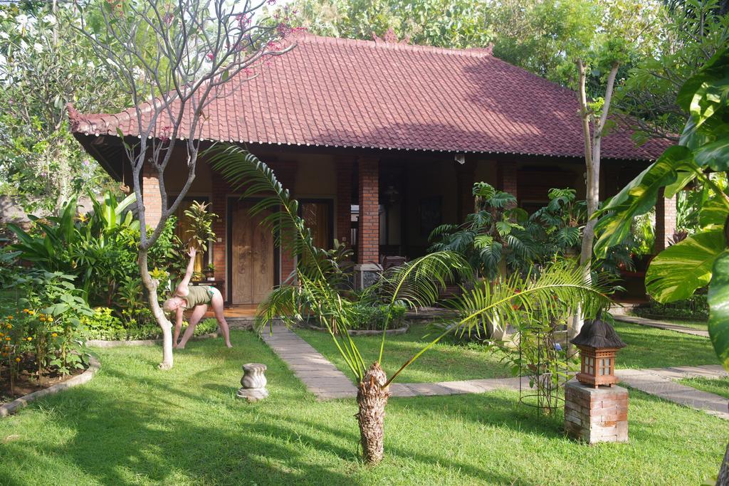 Tirta Sari Bungalow Hotel Pemuteran Екстериор снимка